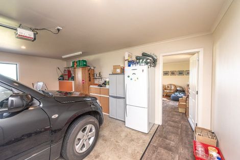 Photo of property in 35 Saint Oswalds Drive, Brunswick, 4571