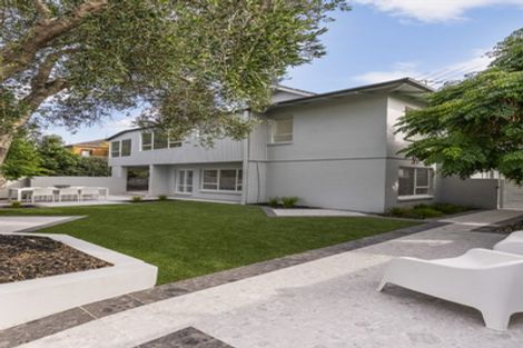 Photo of property in 1/2 Milford Park Place, Milford, Auckland, 0620