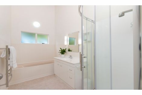 Photo of property in 74a Colombo Road, Waiuku, 2123