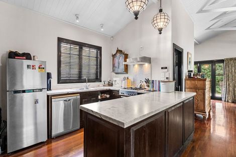 Photo of property in 28 Kempton Street, Greytown, 5712