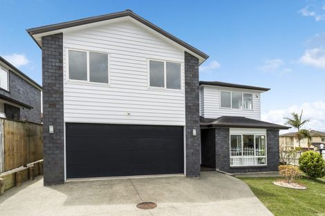 Photo of property in 79 San Valentino Drive, Henderson, Auckland, 0612