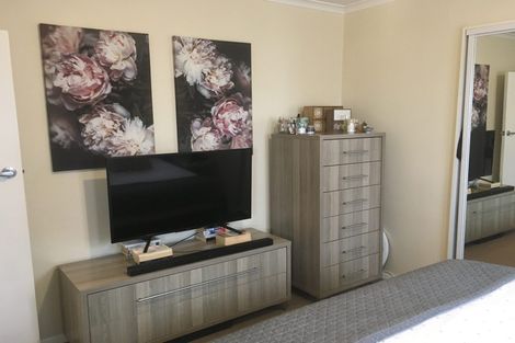 Photo of property in 118 Brookside Terrace, Bryndwr, Christchurch, 8053