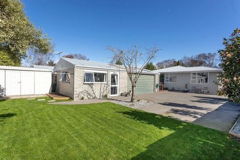Photo of property in 118 Grimseys Road, Redwood, Christchurch, 8051