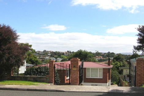 Photo of property in 61 Staveley Avenue, Mount Roskill, Auckland, 1041