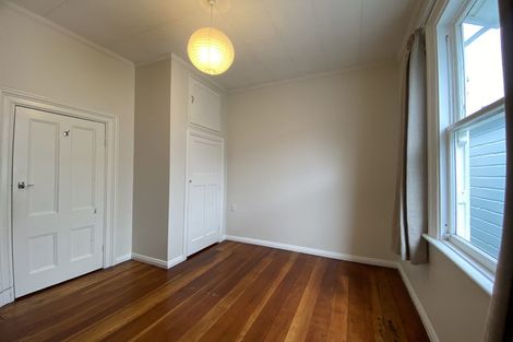 Photo of property in 32 Mckinley Crescent, Brooklyn, Wellington, 6021