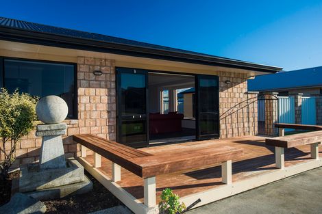 Photo of property in 17 Pohutukawa Grove, Lytton West, Gisborne, 4010