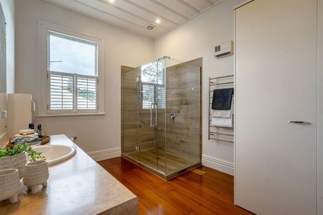 Photo of property in 7 Tainui Road, Devonport, Auckland, 0624