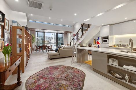 Photo of property in Clyde Quay Wharf, 3c/6 Clyde Quay Wharf, Te Aro, Wellington, 6011