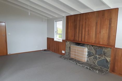 Photo of property in 28 Ussher Place, Pakuranga Heights, Auckland, 2010