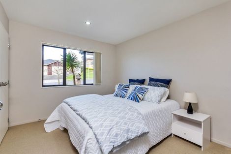 Photo of property in 37 Cartmel Avenue, Massey, Auckland, 0614