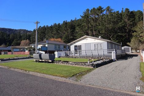 Photo of property in 2 Mawhera Street, Dobson, Greymouth, 7805