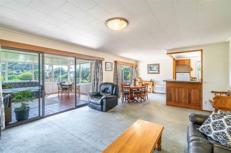 Photo of property in 122 Gladstone Terrace, Gladstone, Invercargill, 9810