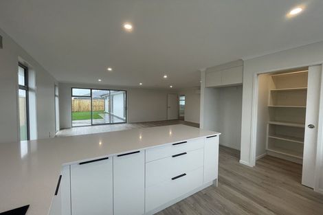 Photo of property in 2 Entelea Close, Papamoa Beach, Papamoa, 3118