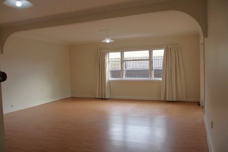 Photo of property in 2/15 Memorial Avenue, Ilam, Christchurch, 8053