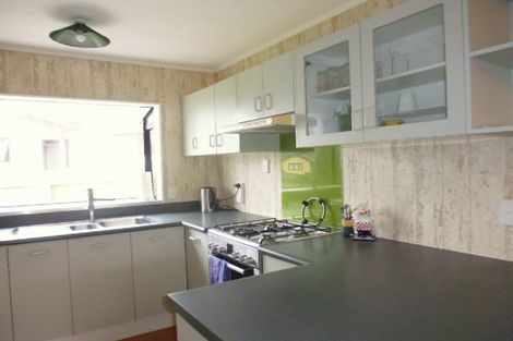 Photo of property in 4 Opurere Grove, Tirohanga, Lower Hutt, 5010