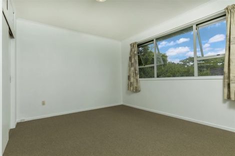 Photo of property in 4 Chislehurst Street, Henderson, Auckland, 0612