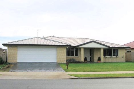Photo of property in 15 Coleraine Drive, Rototuna, Hamilton, 3210