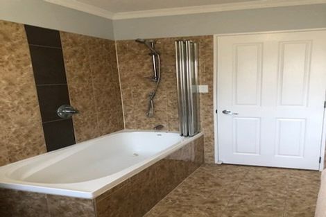 Photo of property in 8d Totara Place, Te Kauwhata, 3710