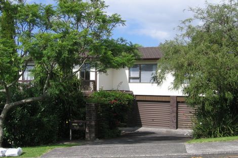Photo of property in 1/4 Rahopara Street, Castor Bay, Auckland, 0620