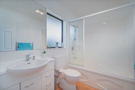 Photo of property in 51 Cholmondeley Crescent, Whitianga, 3510