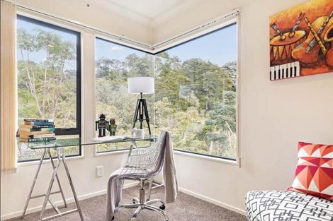 Photo of property in 23/23 Bush Lane, Northcote Point, Auckland, 0627