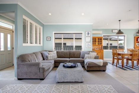 Photo of property in 19 Fairview Place, Havelock North, 4130