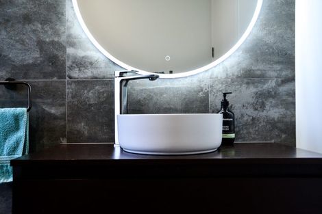 Photo of property in 2 Garland Lane, Leamington, Cambridge, 3432