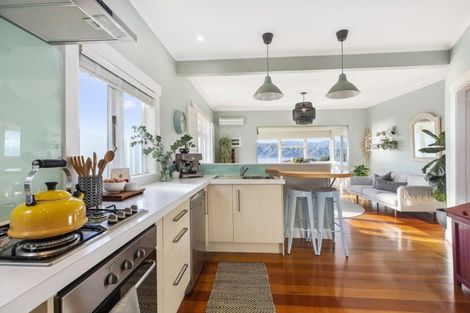 Photo of property in 74 Tio Tio Road, Seatoun, Wellington, 6022