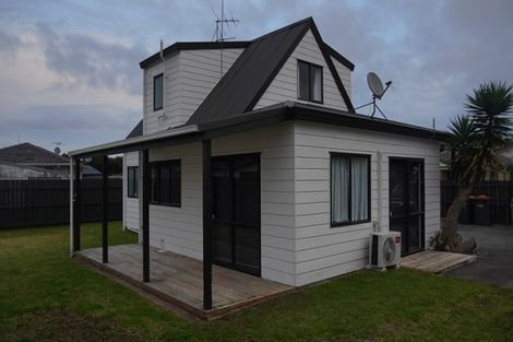 Photo of property in 18b Kelvin Road, Papakura, 2110