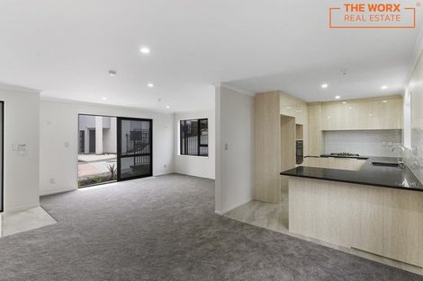 Photo of property in 35c Dreadon Road, Manurewa, Auckland, 2102