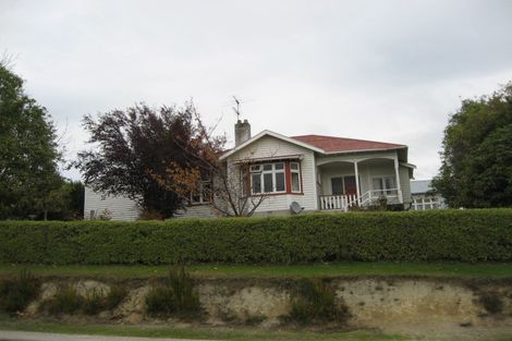 Photo of property in 2 Armstrong Street, Balclutha, 9230
