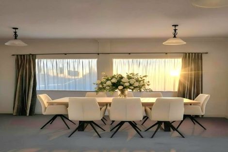 Photo of property in 80 Oxford Street, Levin, 5510