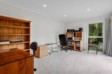 Photo of property in 7 Opanuku Road, Henderson Valley, Auckland, 0612