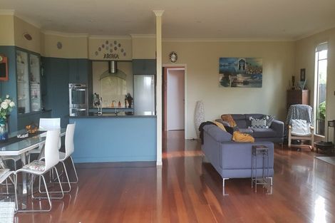 Photo of property in 10 Rays Way, Tuakau, 2121
