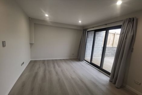 Photo of property in 55 Mangere Road, Otahuhu, Auckland, 1062