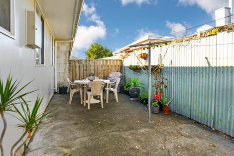 Photo of property in 6/1012 Plunket Street, Saint Leonards, Hastings, 4120