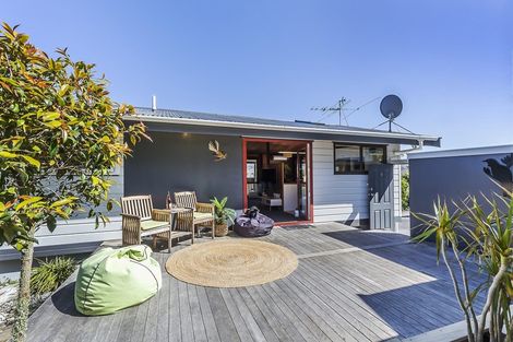 Photo of property in 16 Apple Terrace, Ranui, Porirua, 5024