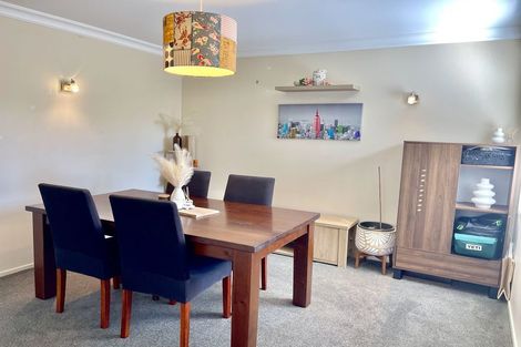 Photo of property in 18 Sarah Place, Papamoa Beach, Papamoa, 3118