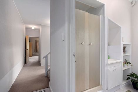 Photo of property in 35 Mountbatten Avenue, Hillcrest, Auckland, 0627