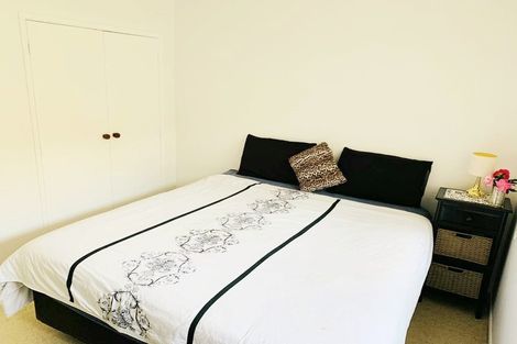 Photo of property in 42a Trentham Road, Papakura, 2110