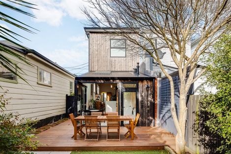 Photo of property in 104 Britomart Street, Berhampore, Wellington, 6023