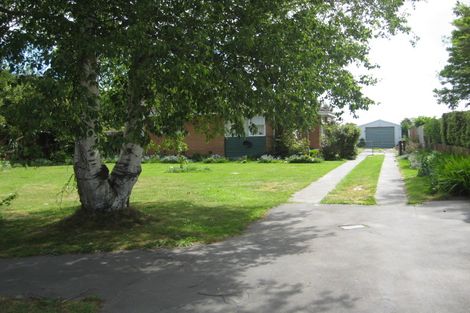 Photo of property in 14 Saunders Place, Redwood, Christchurch, 8051