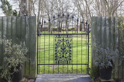 Photo of property in 2/11 Leith Place, Spreydon, Christchurch, 8024