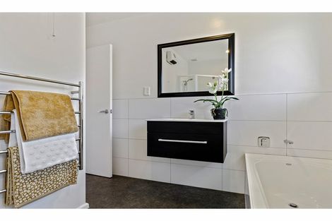 Photo of property in 42 Santa Rosa Avenue, Halswell, Christchurch, 8025