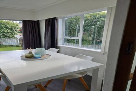 Photo of property in 206 Tukapa Street, Westown, New Plymouth, 4310