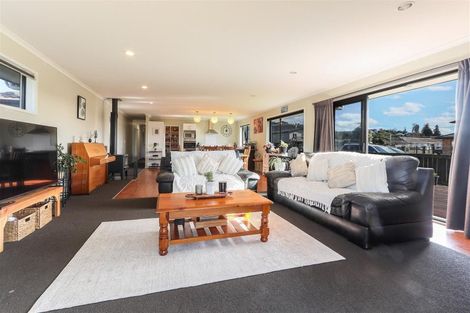 Photo of property in 11 Haumoana Street, Koutu, Rotorua, 3010