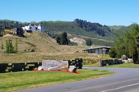 Photo of property in 20 The Fairways, Kinloch, Taupo, 3377