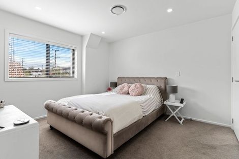 Photo of property in 29a Patons Road, Howick, Auckland, 2014