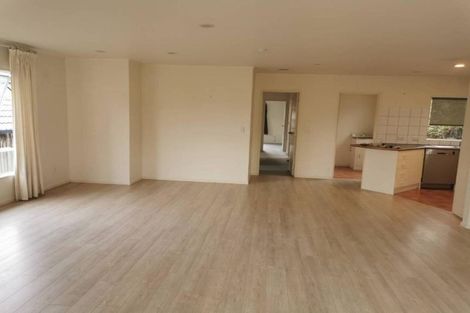 Photo of property in 7 Buncrana Place, Pinehill, Auckland, 0632