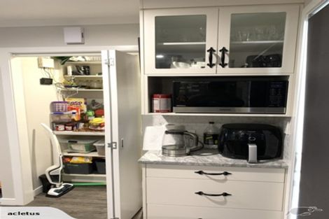 Photo of property in 82 Puhirake Crescent, Pyes Pa, Tauranga, 3112